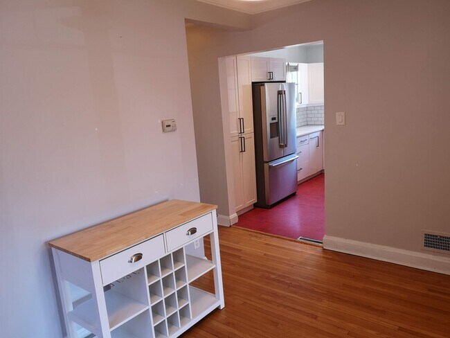 Photo du bâtiment - 897 Palmerston Ave