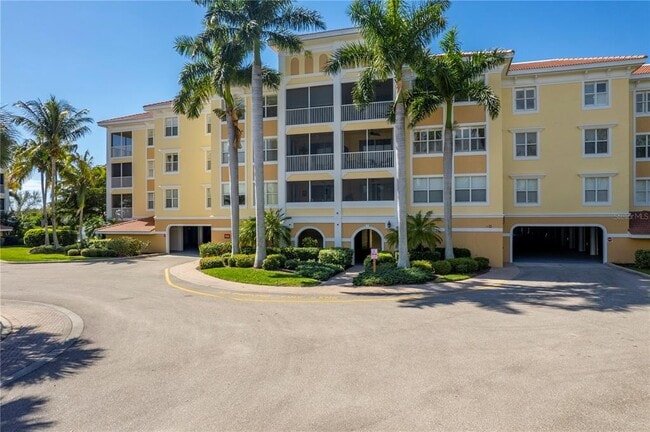 Building Photo - 255 West End Dr