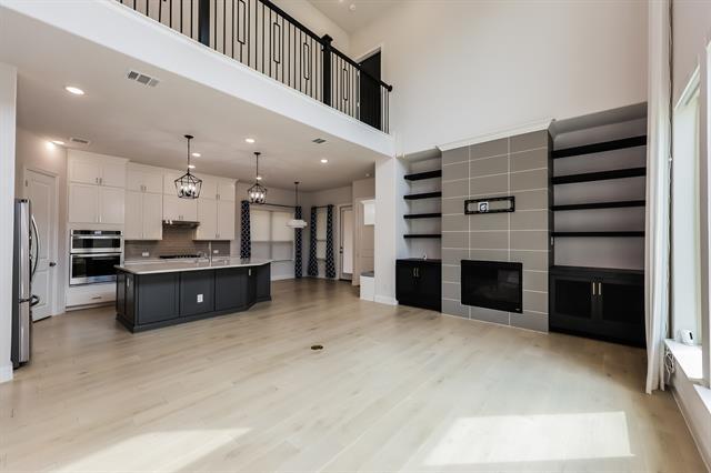 Building Photo - 8016 Sunflower Ln
