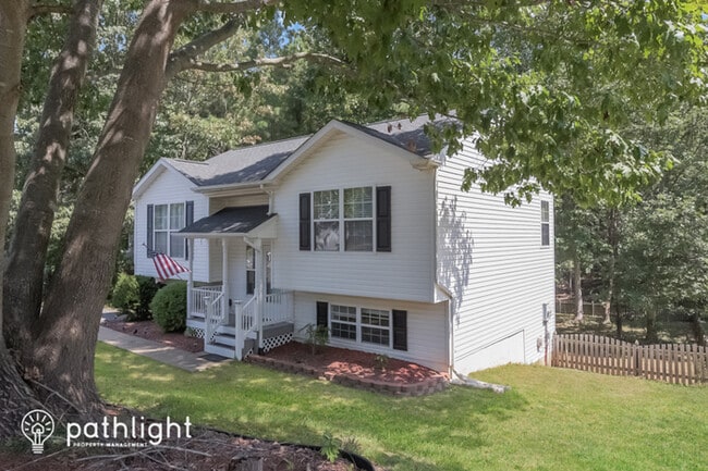 Building Photo - 8807 Dundee Drive, Fredericksburg, VA, 22408