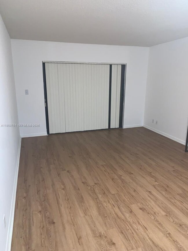 Building Photo - 8290 Lake Dr