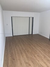 Building Photo - 8290 Lake Dr