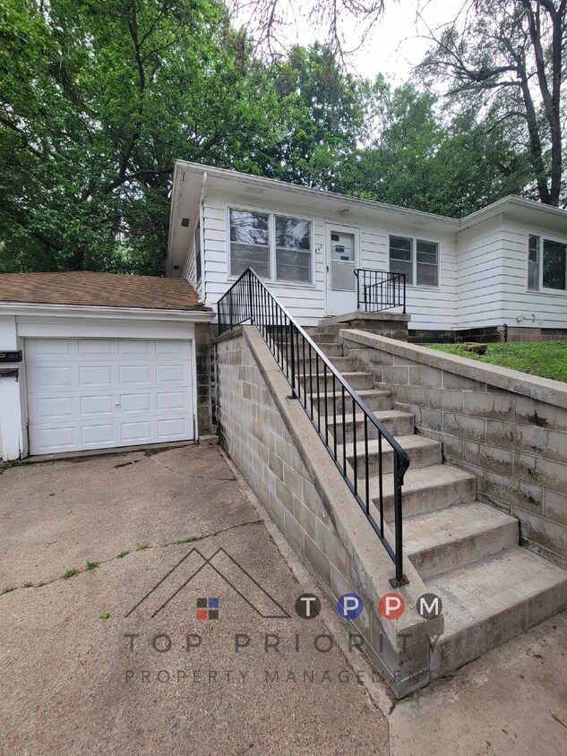 Primary Photo - 1 Bedroom | 2 Bathroom Duplex in Waterloo ...
