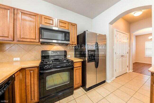 Building Photo - 4 br, 2.5 bath House - 476 Dark Horse Lane -
