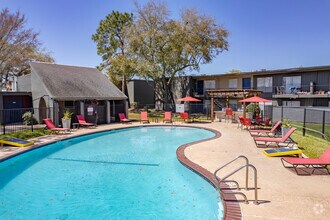 Building Photo - The Grand Hampton at Clear Lake