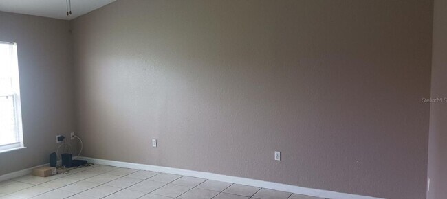 Building Photo - 502 Albatross Dr