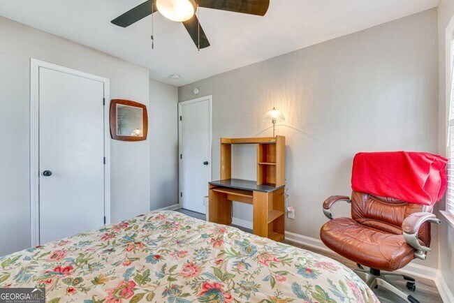 Building Photo - 6385 Lobelia Rd SW