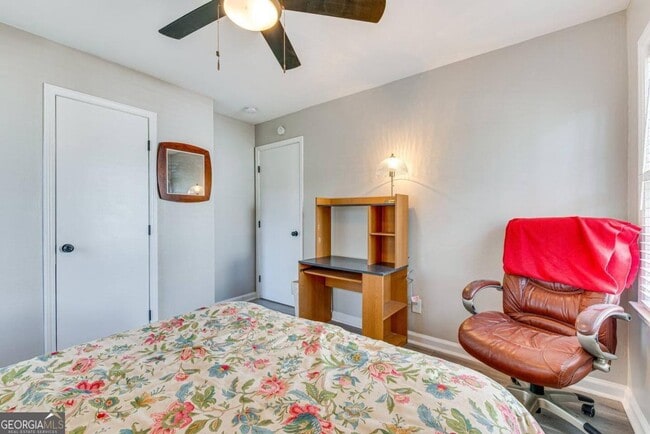 Foto del edificio - 6385 Lobelia Rd SW