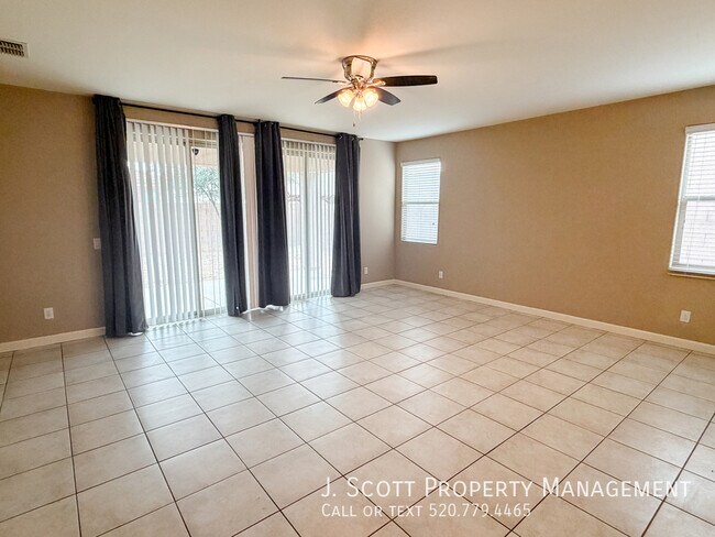 Building Photo - 9411 W Oregon Ave