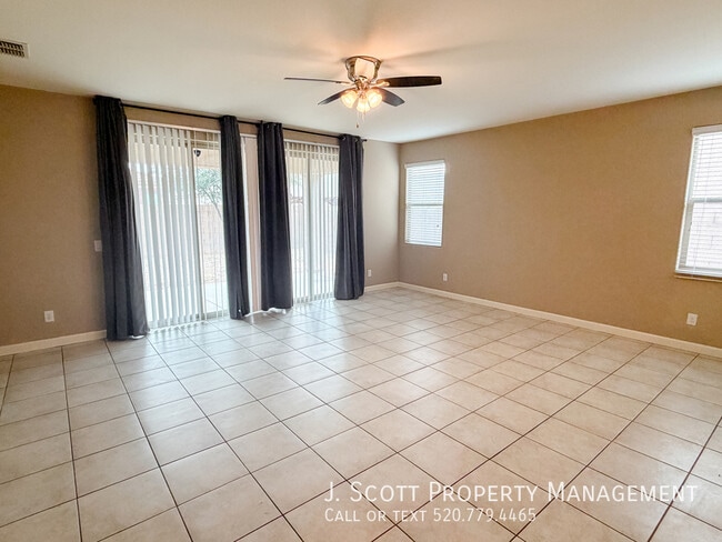 Foto del edificio - 9411 W Oregon Ave