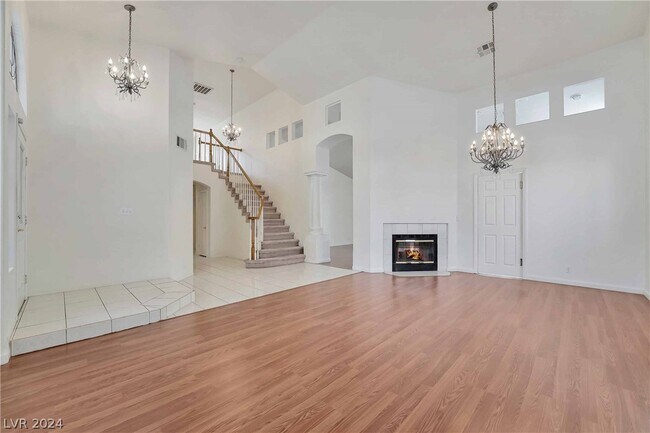 Foto del edificio - 2061 Sapphire Valley Ave