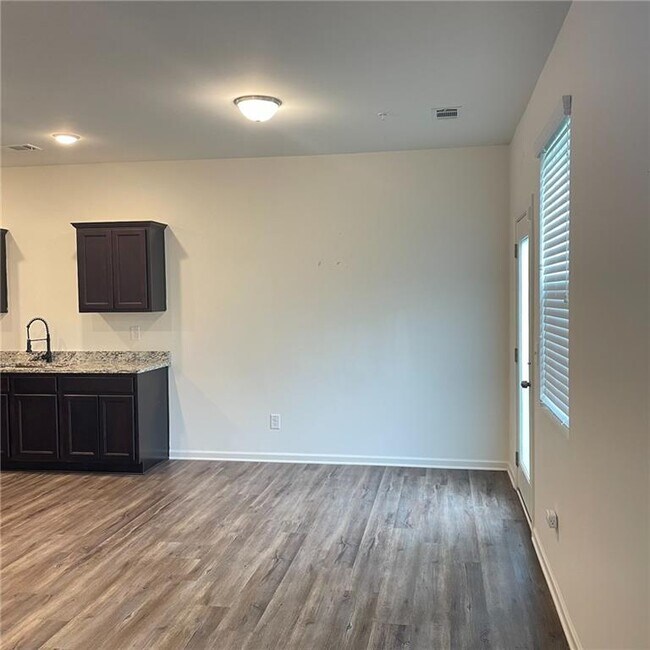 Building Photo - 2047 Wildflower Way NW