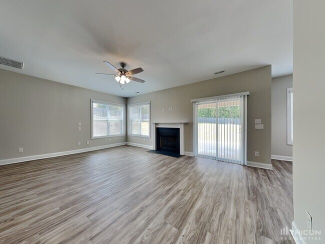 Building Photo - 48 Gold Cup Court Lillington NC