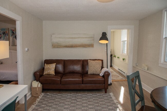 Foto del edificio - 281 Salmon Brook St