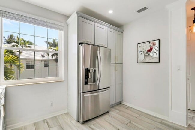 Photo - 1472 Corbison Point Pl House