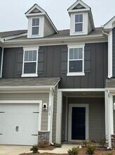 Building Photo - 2810 Trinity St