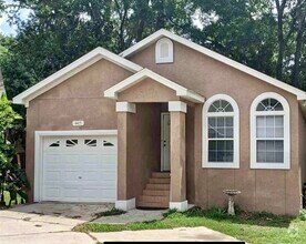 Building Photo - 4417 Siesta Ct