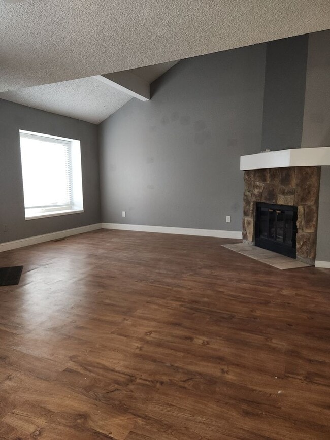 Building Photo - Wonderful townhome unit in Arvada!