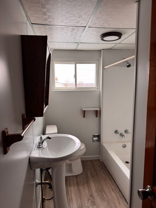 Foto del edificio - 519 Emerson Ave