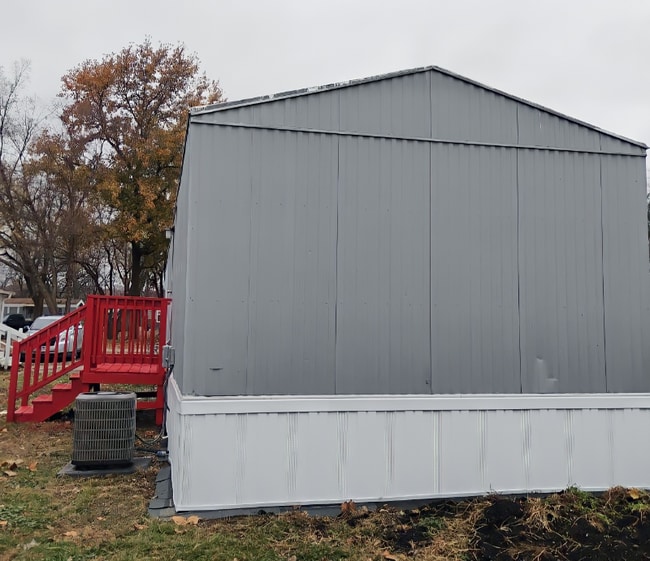 Building Photo - 154 Rainbow Dr