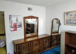 Building Photo - 1 Danberry Cir