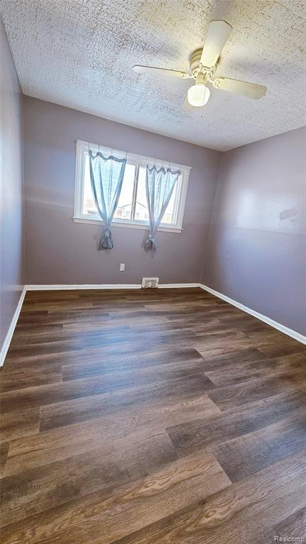 Foto del edificio - 1495 Jeffrey Ln