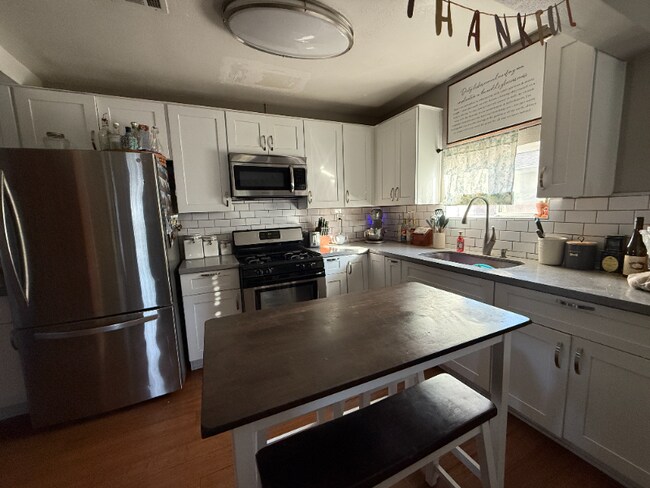 Foto del edificio - 359 N 21st Ave