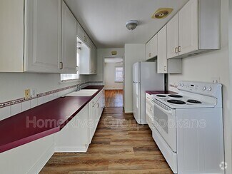 Building Photo - 2214 W Buckeye Ave