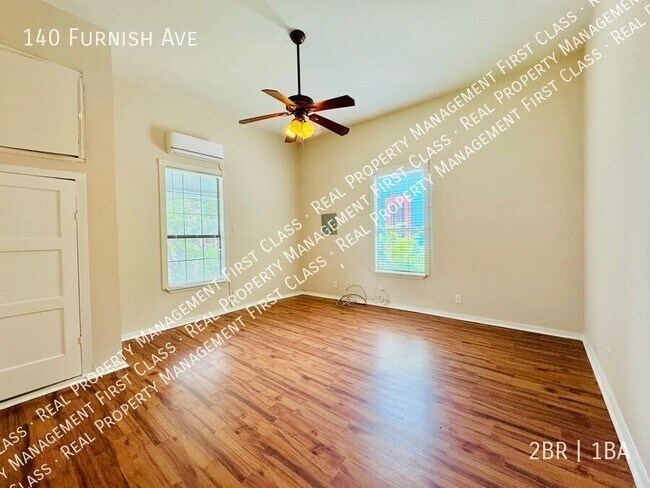 Foto del edificio - 140 Furnish Ave