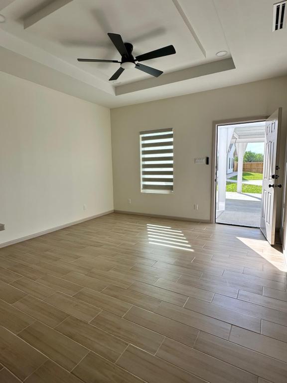 Foto del edificio - 2100 E San Andrea St