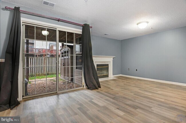 Building Photo - 2543 Selkirk Ct