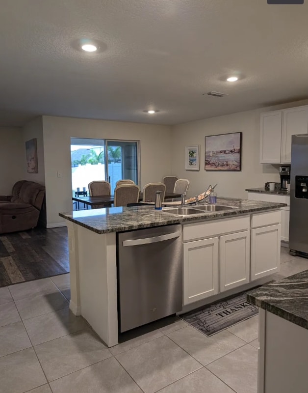 Foto del edificio - 822 18th Ave SE