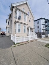 Building Photo - 26 Endicott St