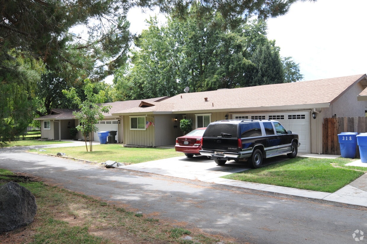 6681 Pocket Rd, Sacramento, CA 95831 Apartments in Sacramento, CA