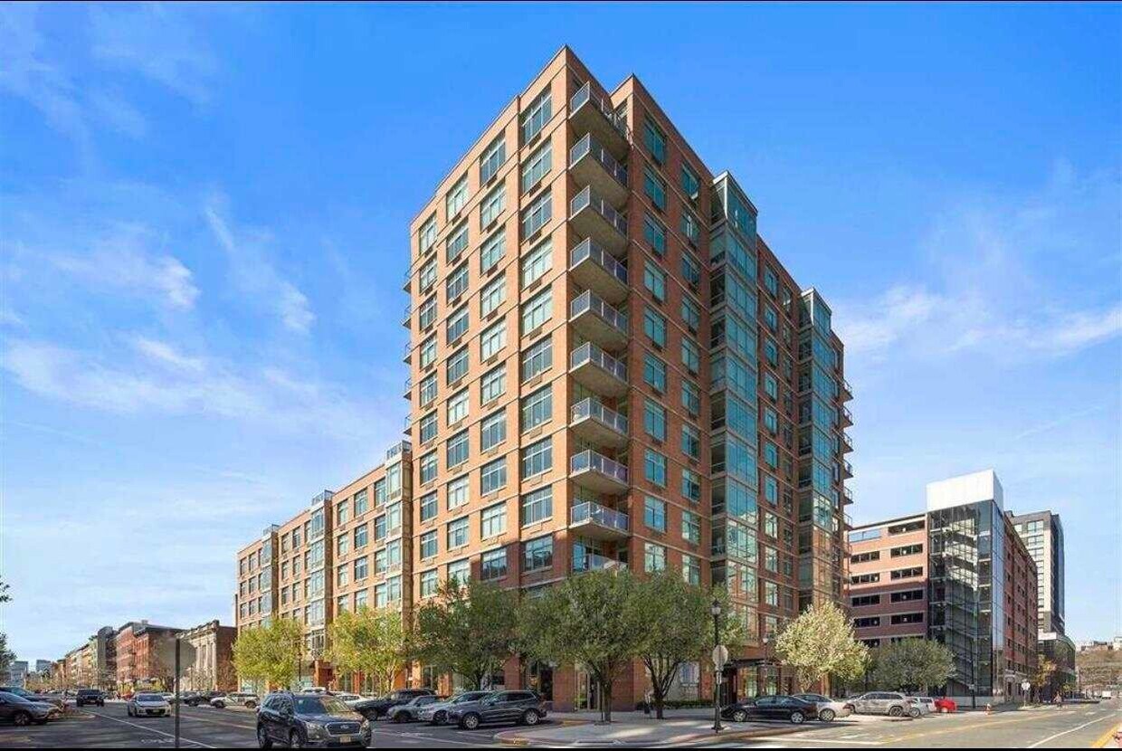 Foto principal - 1450 Washington St