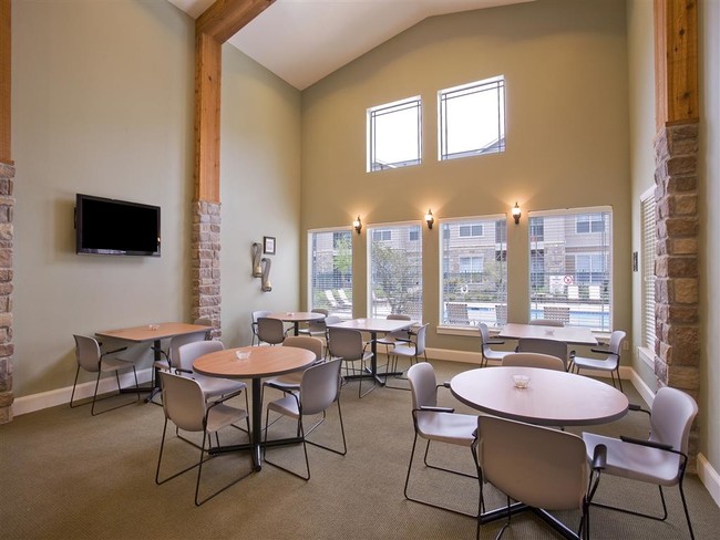 Community Area - Commons of Grace Senior