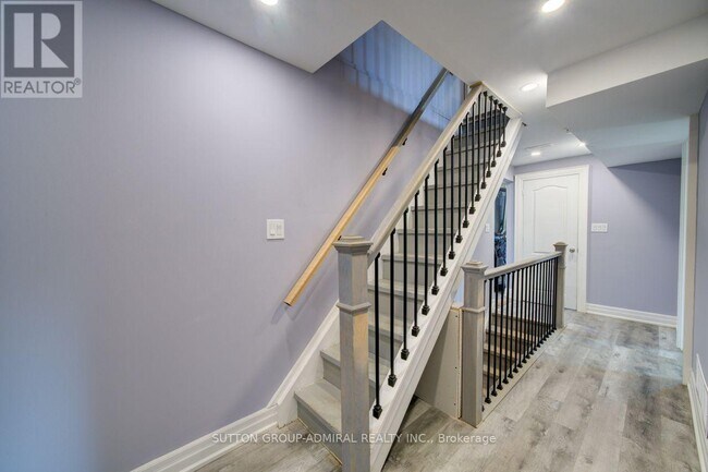 Photo du bâtiment - 121 Seventh St