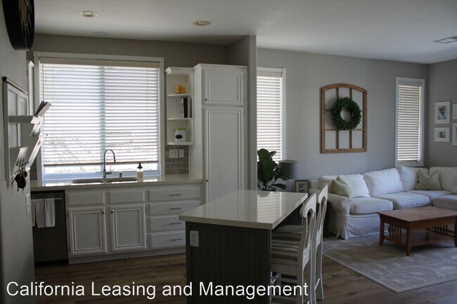 Foto del edificio - 3 br, 2.5 bath House - 28428 Mayfair Drive
