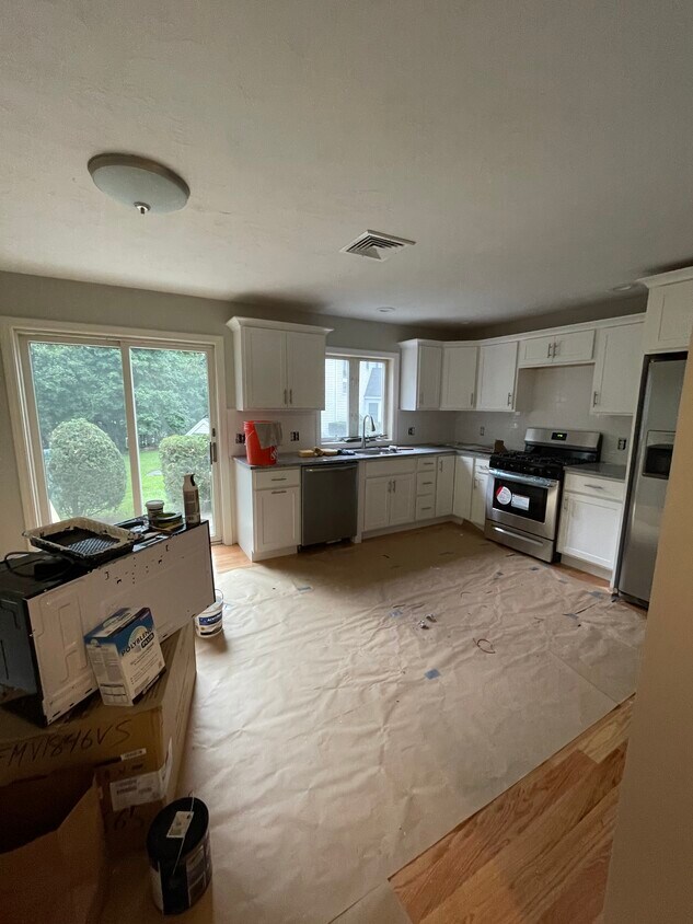 14 Drinkwater Ave, Braintree, MA 02184 Townhome Rentals in Braintree