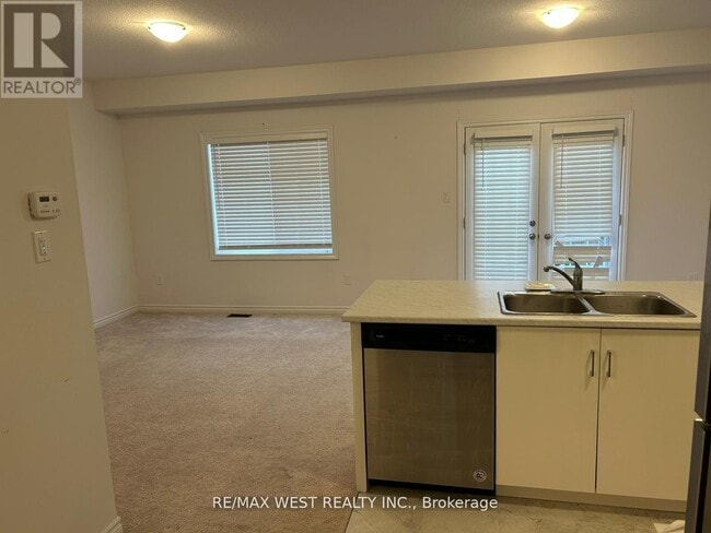 Building Photo - 24 Dewberry Dr