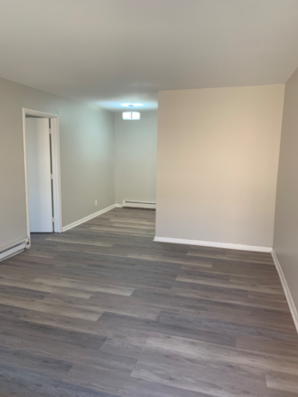 Foto del edificio - 3600 Hillsboro Rd