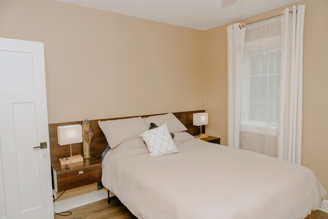 Photo - 608 N Emerson Ave House