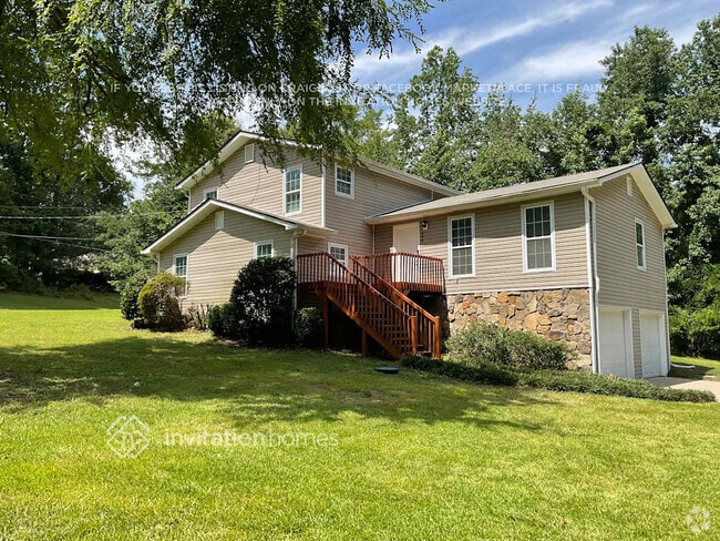 Building Photo - 595 Rivercrest Dr
