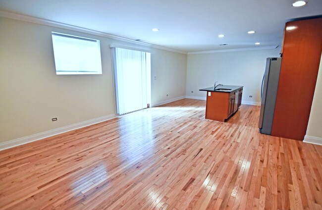 Building Photo - 4520 N Beacon St