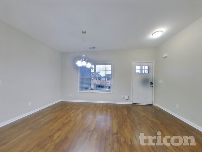 Foto del edificio - 809 Ellyson Dr