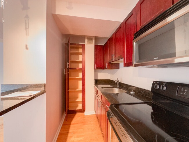 Building Photo - 4180 N Marine Dr