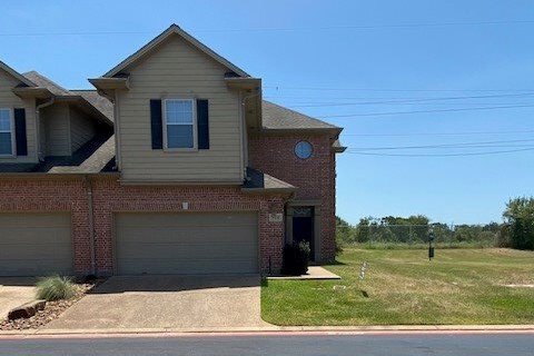 Primary Photo - 1425 W Villa Maria Rd