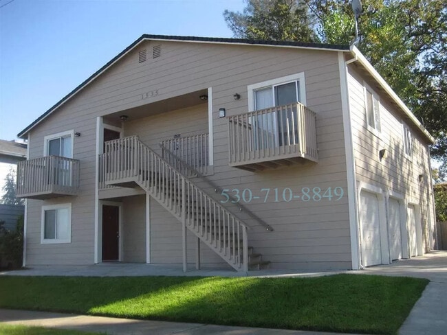 Front - 1535 Bruce Dr