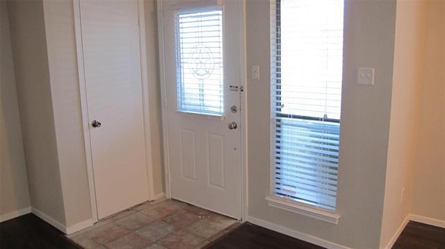 Foto del edificio - 2829 Springhaven Ct