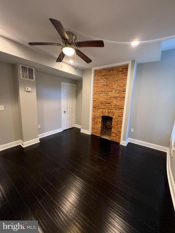 Foto del edificio - 1812 Rutland Ave